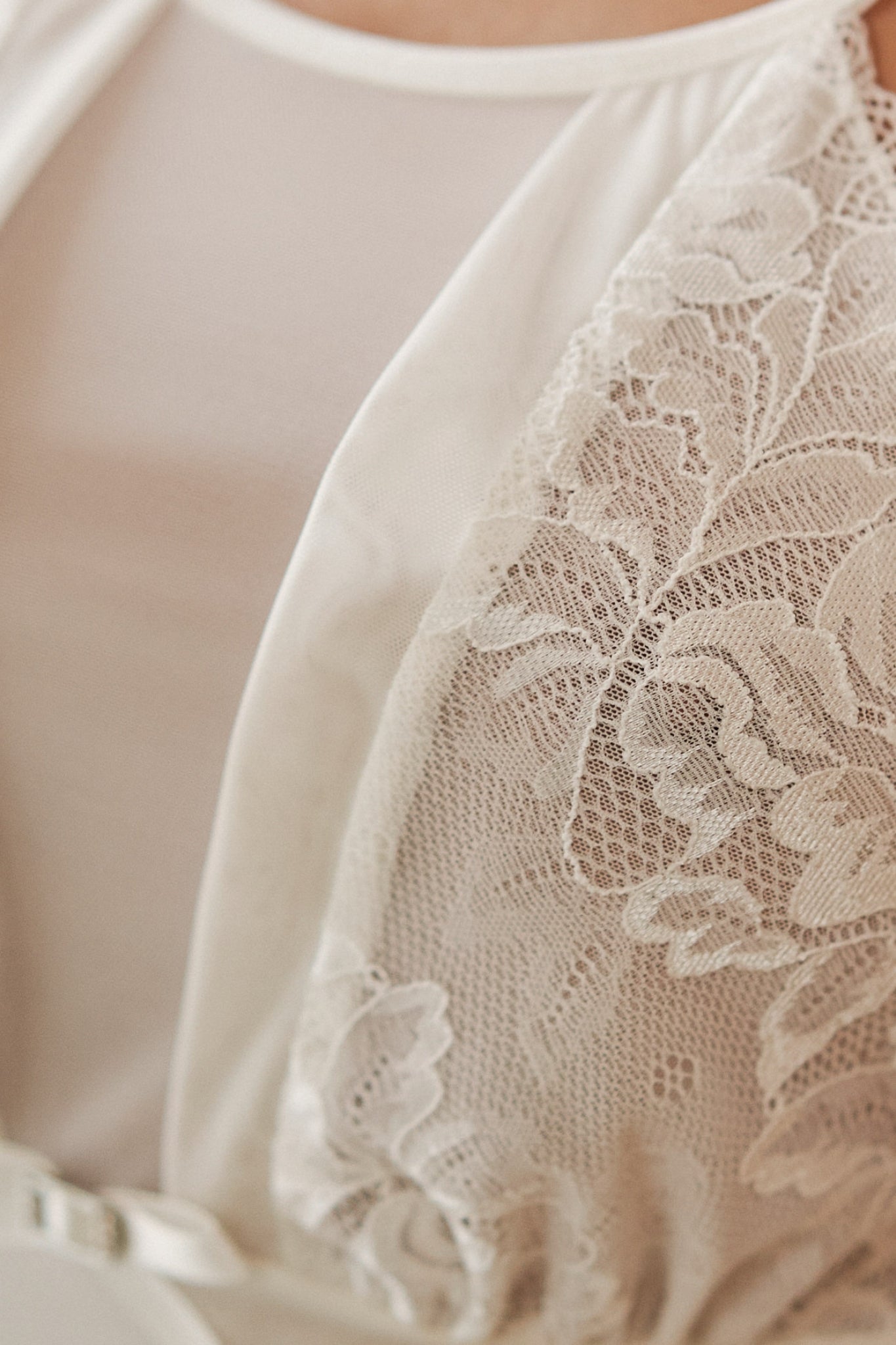 EMI Lace